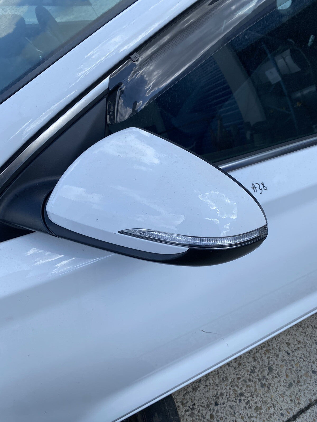 HYUNDAI I30 LEFT DOOR MIRROR PD, HATCH (S.KOREA VIN KMHH), POWER FOLD, W/ INDICA0