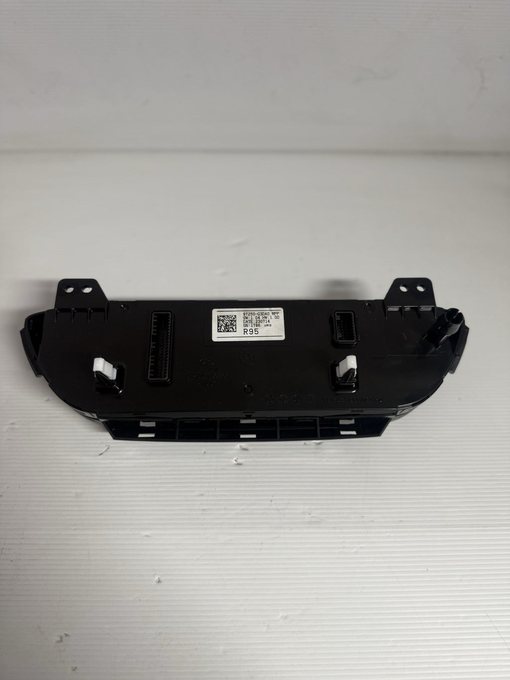 HYUNDAI I30 03/2017-ON DUAL ZONE CLIMATE CONTROL TYPE PD1